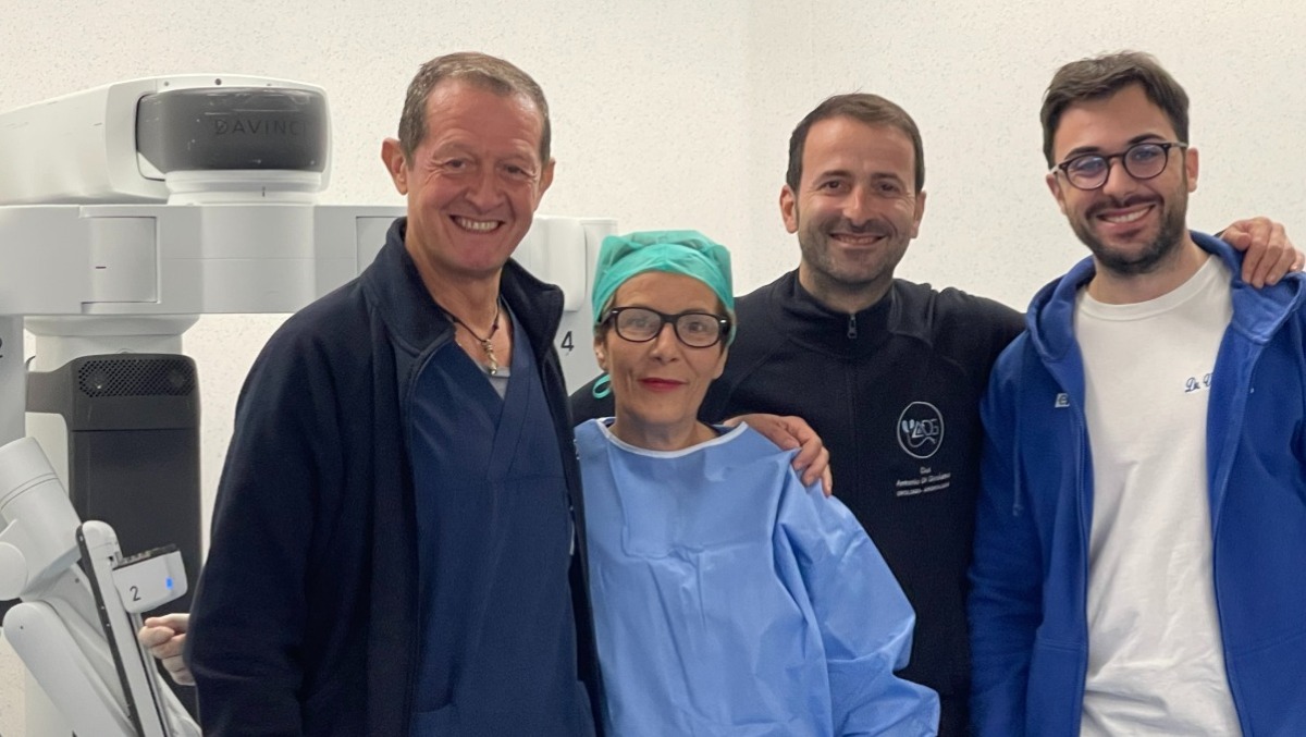 Urologia dell’Azienda Moscati, due tumori asportati in blocco in un’unica seduta - 