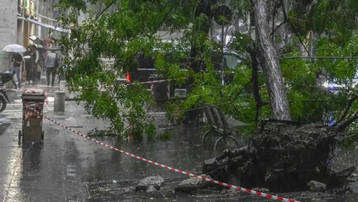 Maltempo: domani allerta arancione in Campania. - 
