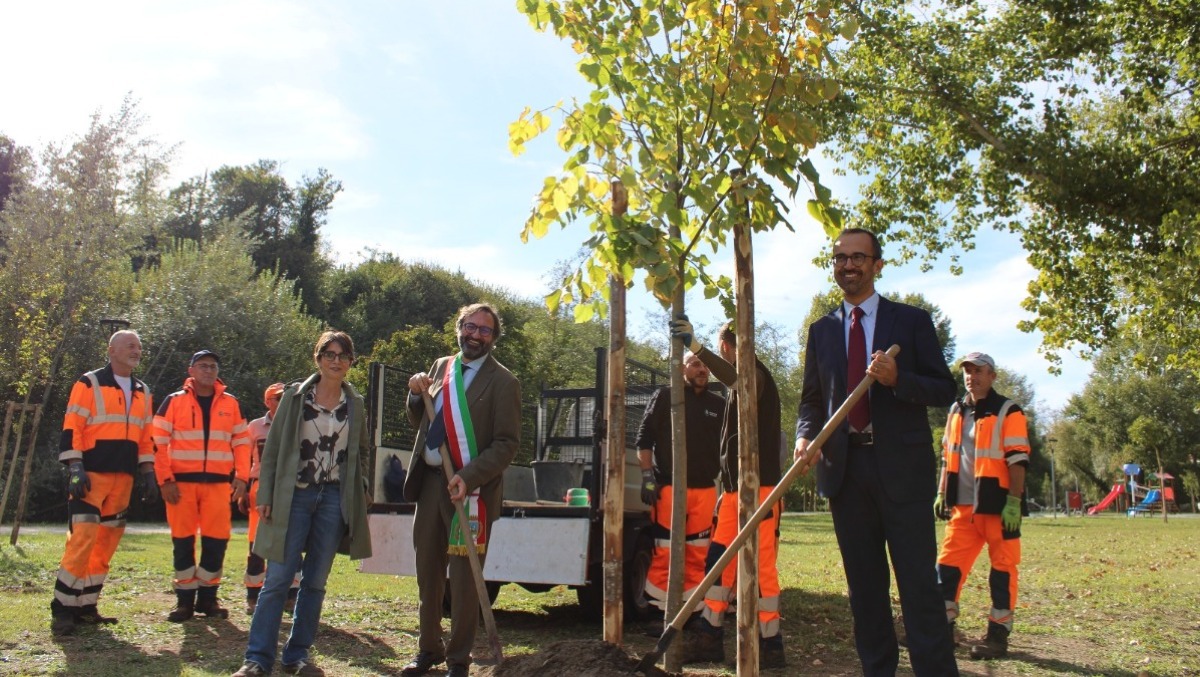Avellino, un tiglio al Parco Manganelli per celebrare l’amicizia tra Italia e Germania - 
