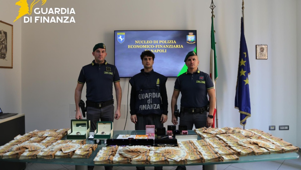 Sequestrati ad un imprenditore 2,2 milioni di euro in contanti - 
