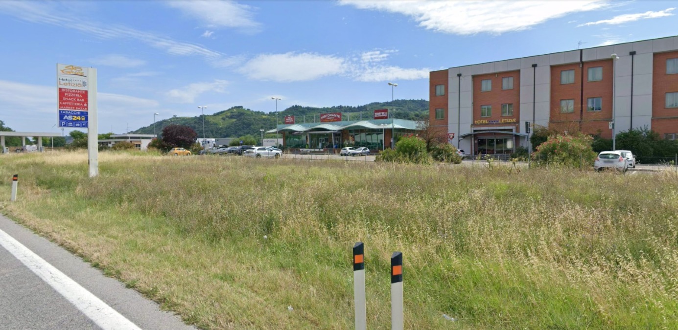 Tragedia sull’E45: muore un poliziotto della Questura di Avellino investito da un camion - 