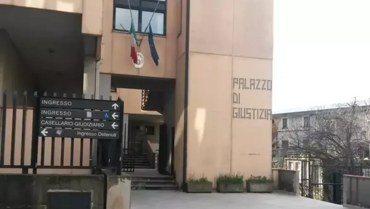 Lottizzazione abusiva a Policastro: sequestro da 600 mila euro, indagati - 