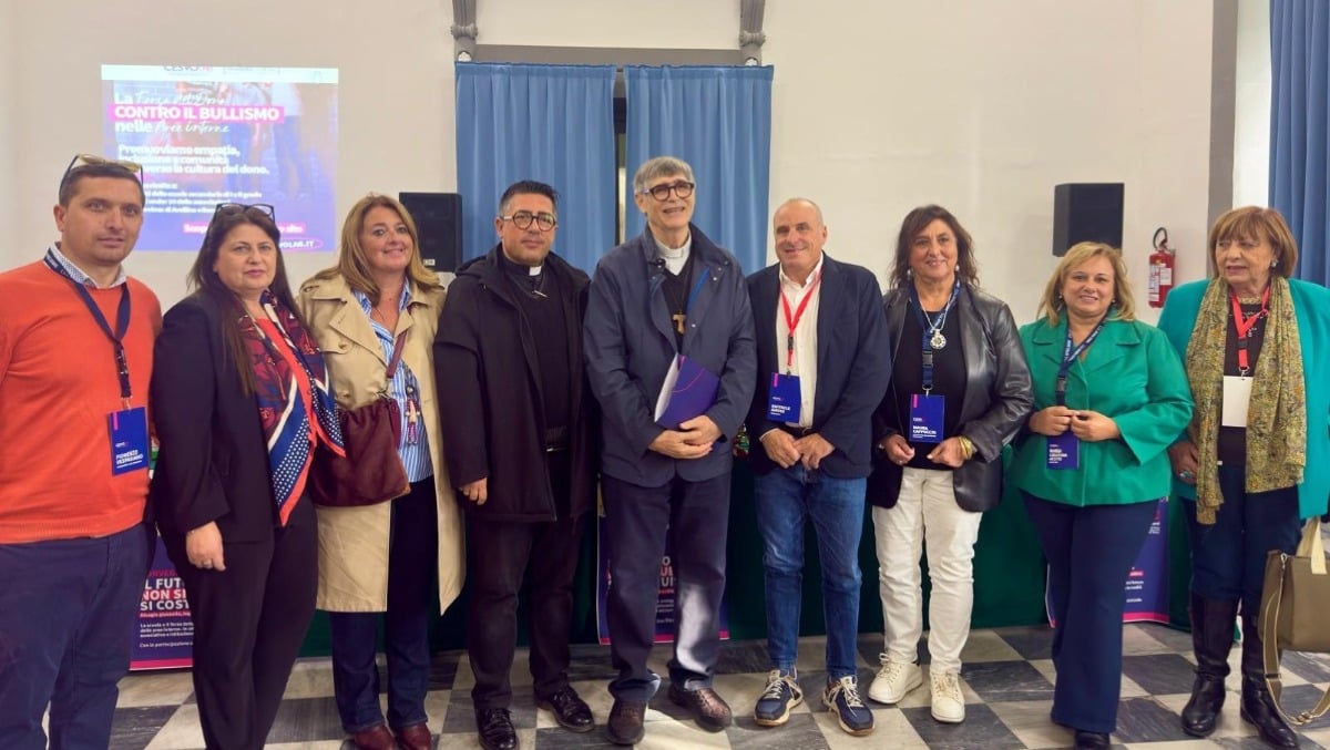 Telese Terme, don Maurizio Patriciello incontra oltre 150 studenti - 